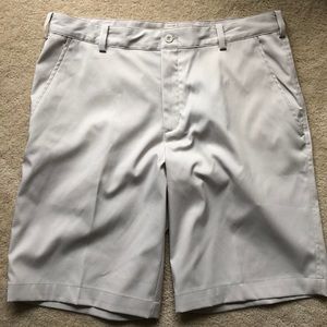 Nike golf shorts size 34